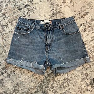 Urban Renewal by UO Levi’s Vintage Jean Shorts